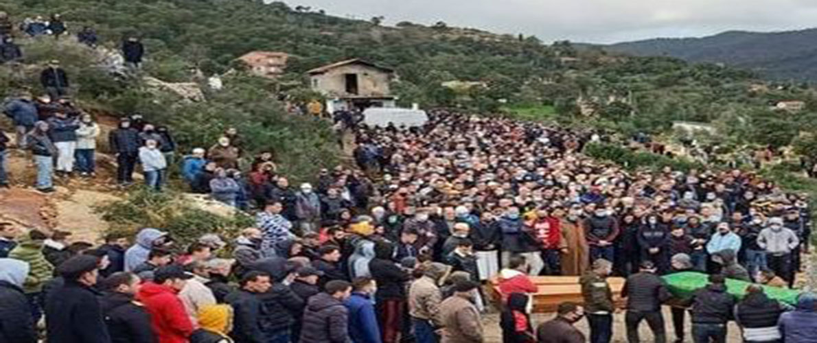سكان الزيتون يشيعون جنازة الشبان الثلاثة