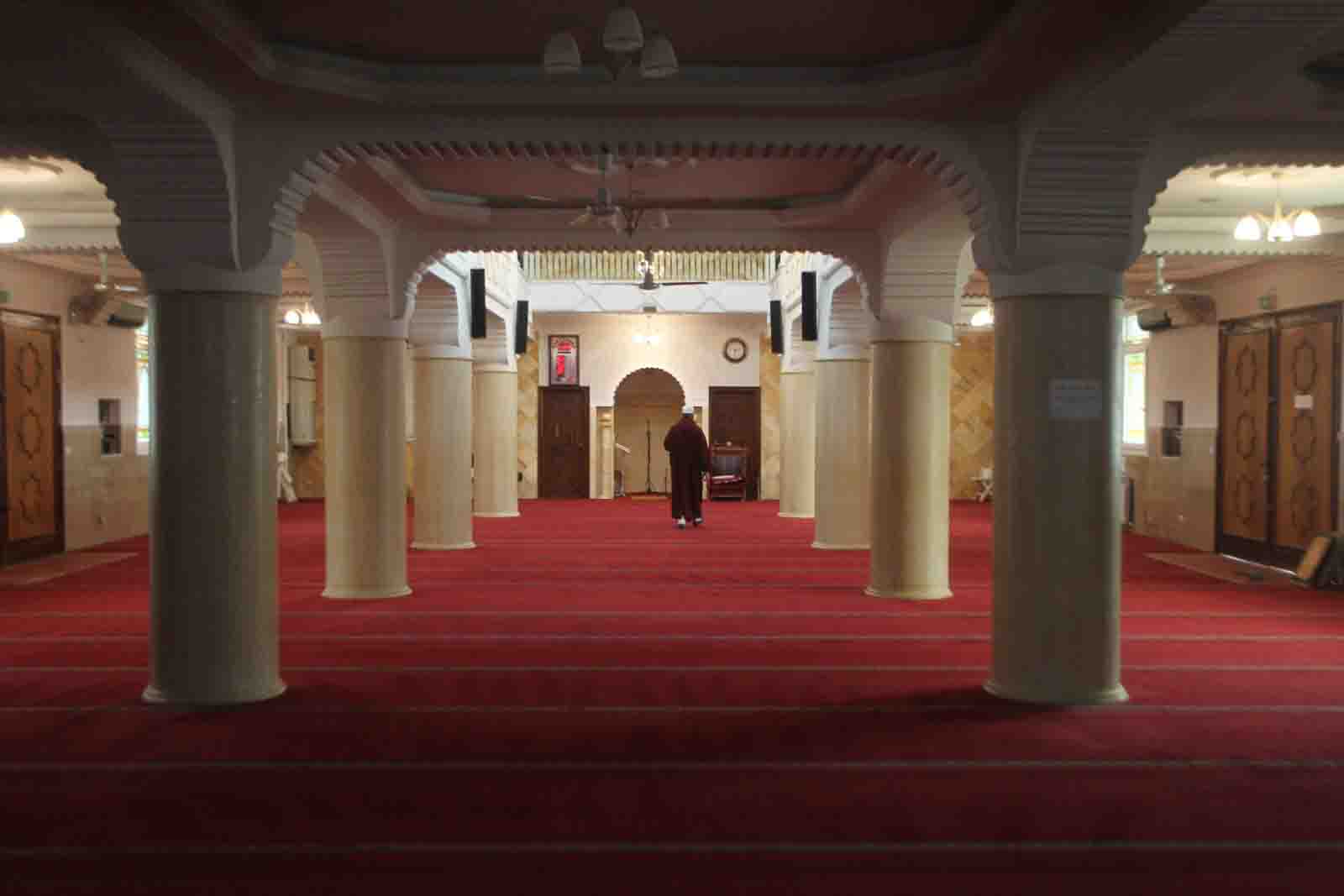 الاعلان عن موعد فتح المساجد