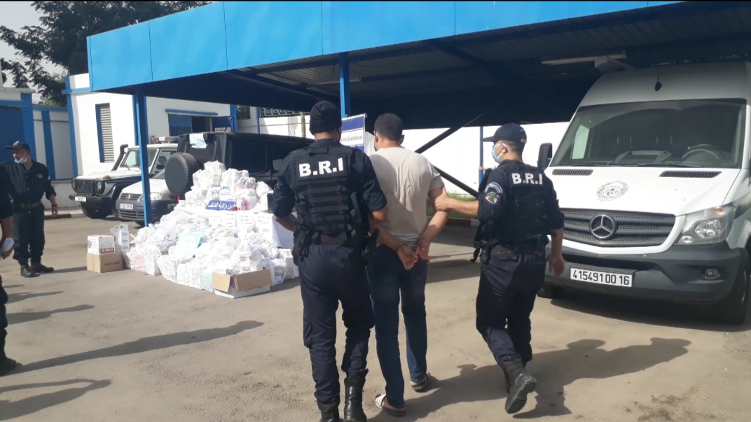 الشلف: توقيف صيدلي محتال