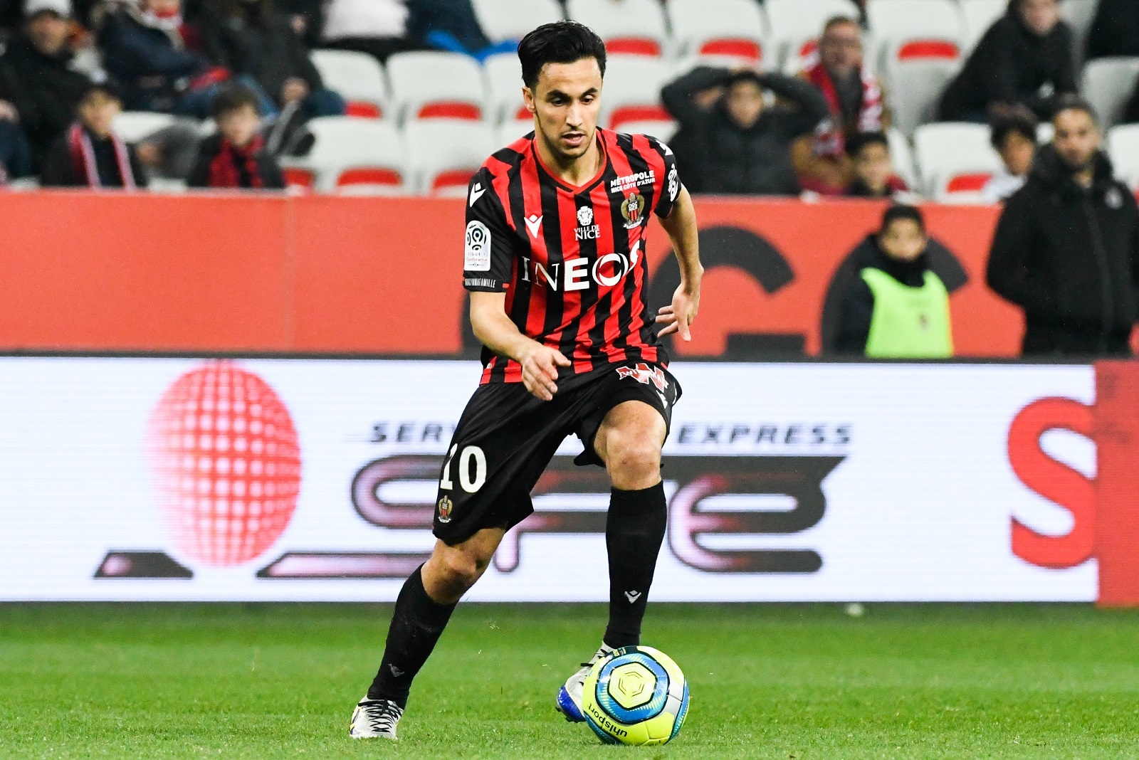 هدف آدم وناس في مرمى ليون الأحسن لهذا الموسم 