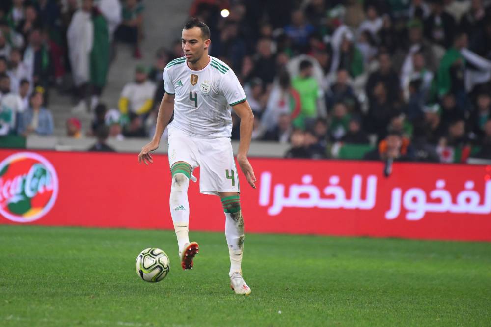 بن العمري ينفي خبر إصابته بكورونا 