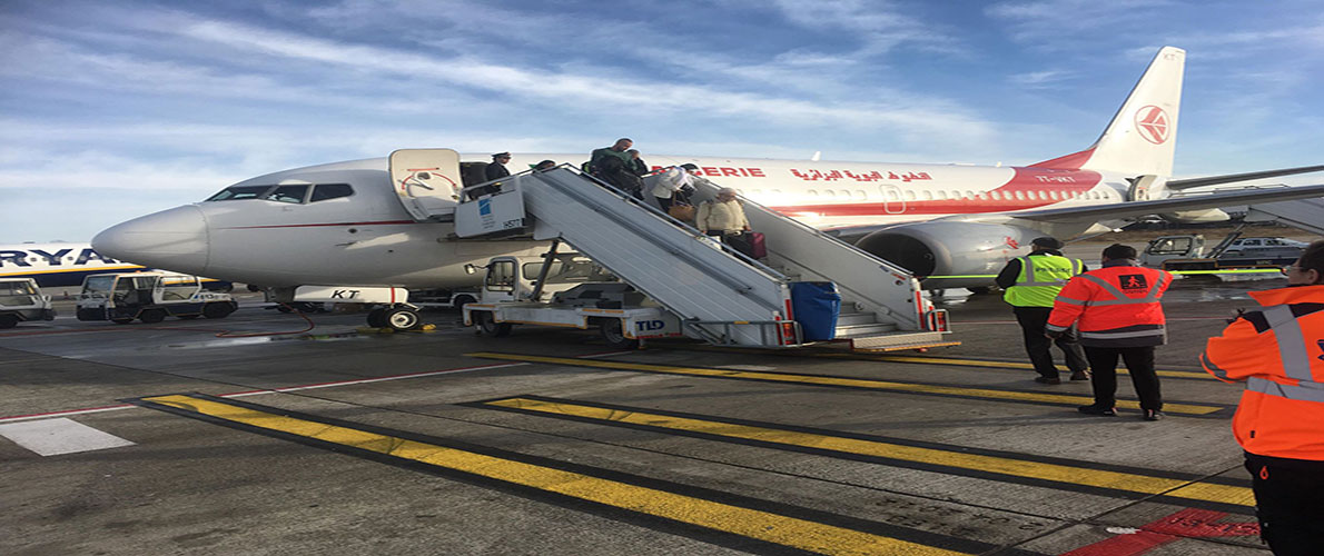 إجلاء 130 رعية جزائرية عبر جانت والدبداب