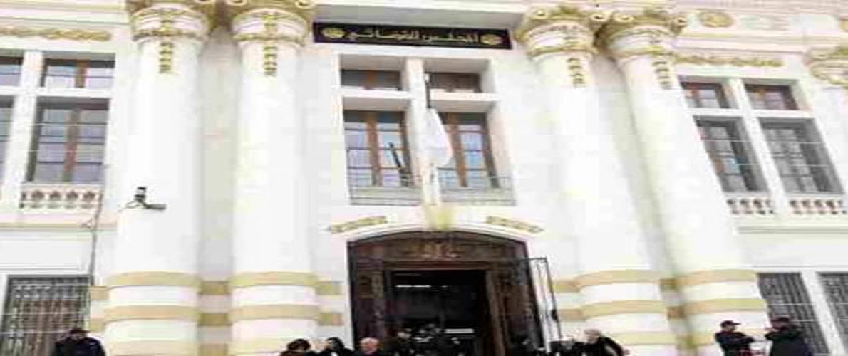 إحالة موظفين اثنين ببلدية قسنطينة على العدالة