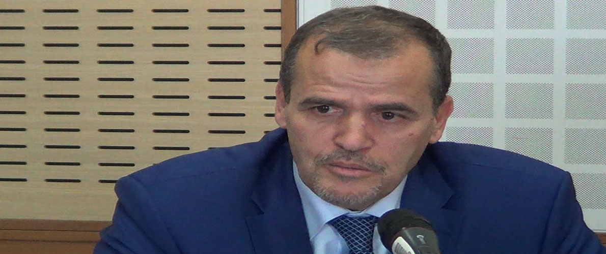 الوزير رزيق: استهتار التجار والمستهلكين سبب غلق المحلات