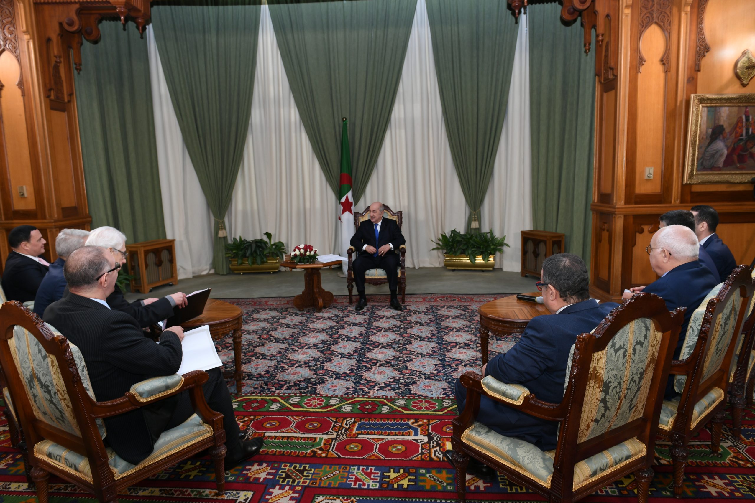 الرئيس تبون: لا سنة بيضاء و لا إلغاء للبكالوريا