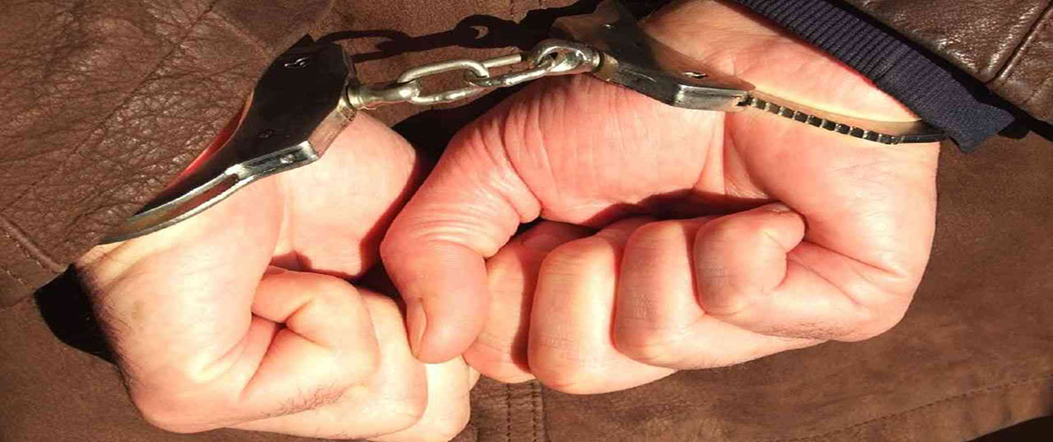 عنابة :تفكيك شبكة تقليد الأختام و تهريب المهاجرين