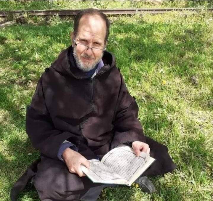 المدية: وفاة الأستاذ والإمام بن مولود وثيق بكوفيد 19