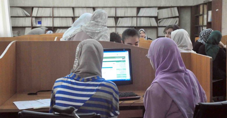 التسجيلات الجامعية الأولية بالتفصيل