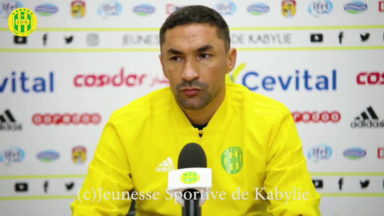 شبيبة القبائل: السماح للمدرب الزلفاني بالدخول للأراضي الجزائرية