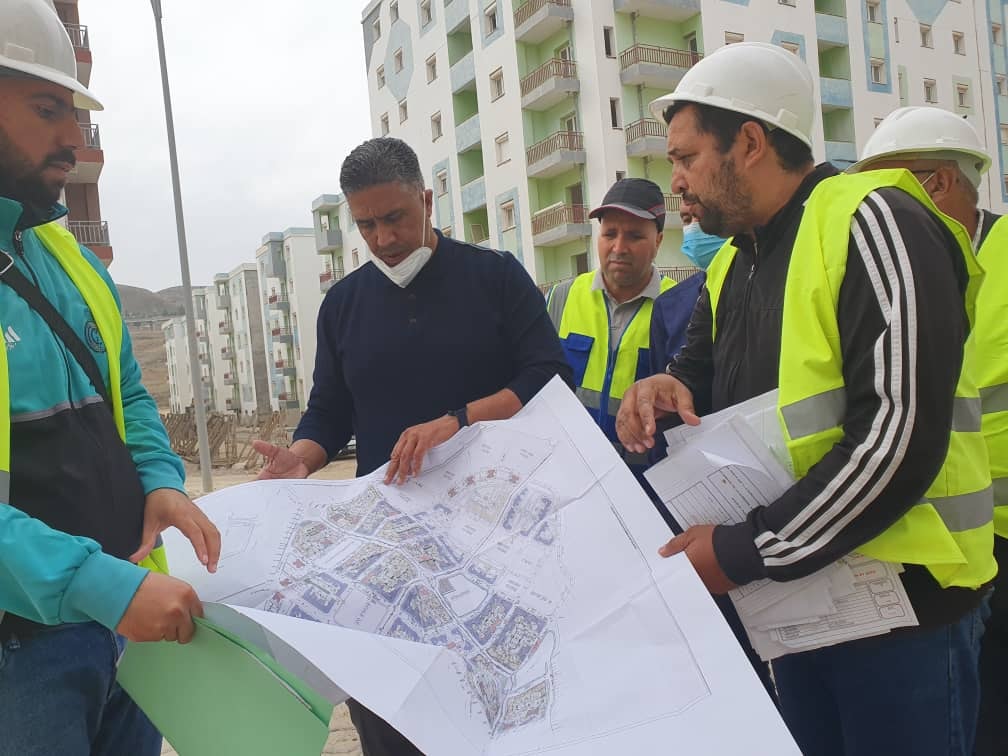 بلعريبي يتفقد مشروع ستة آلاف وحدة سكنية بقسنطينة