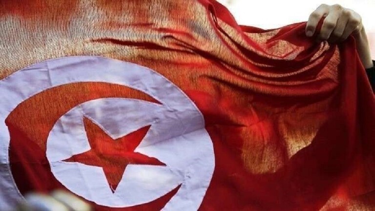 29 حزبا تونسيا مهدد
