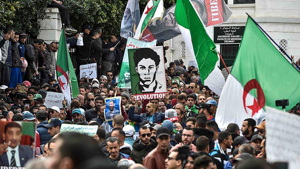 عبد اللاوي يرد على الإعلام الفرنسي العمومي