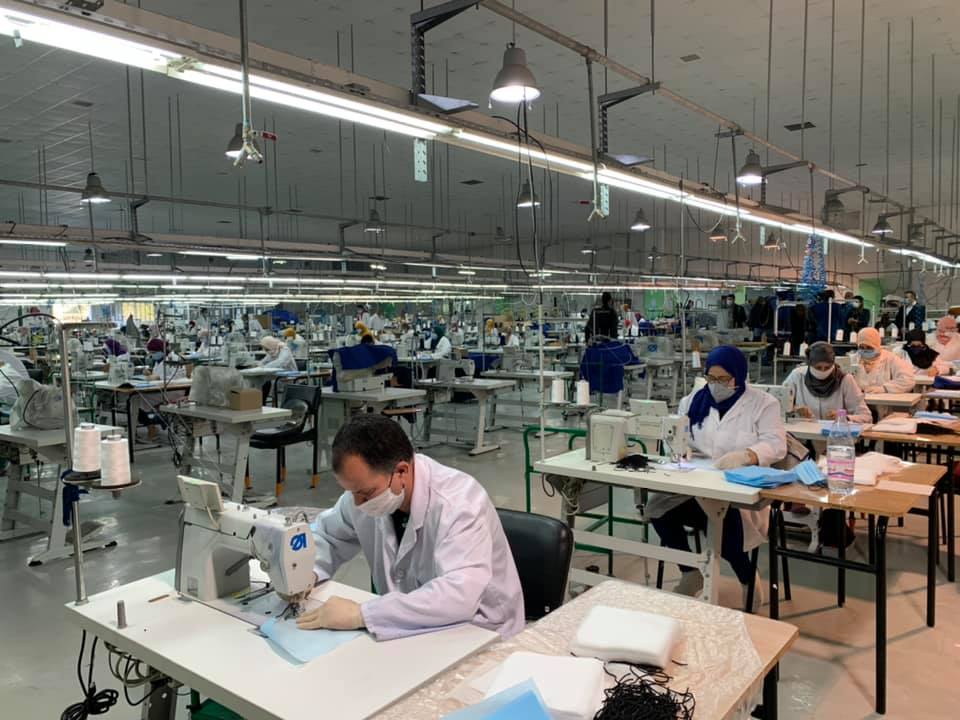 شراكة جزائرية أمريكية لإنتاج كمامات ذاتية التعقيم